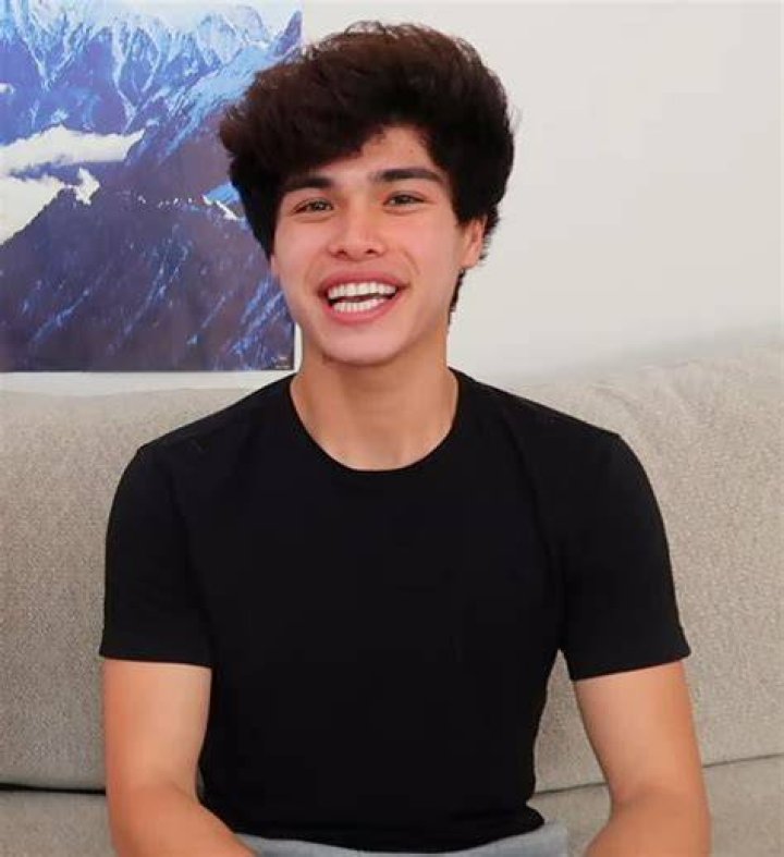 Alan Stokes Biography, Age, Height, Wife, Net Worth, Family