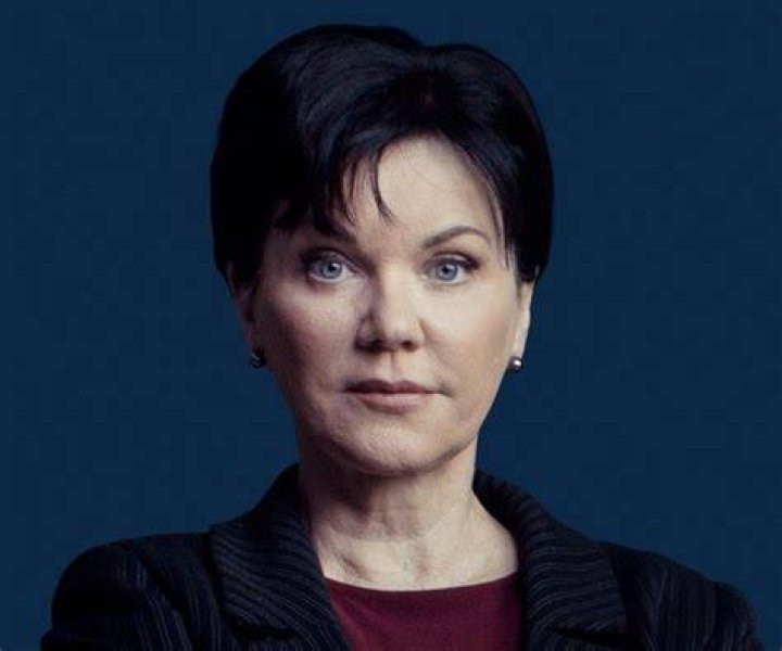 Candice DeLong Biography, Age, Height, Husband, Net Worth, Family