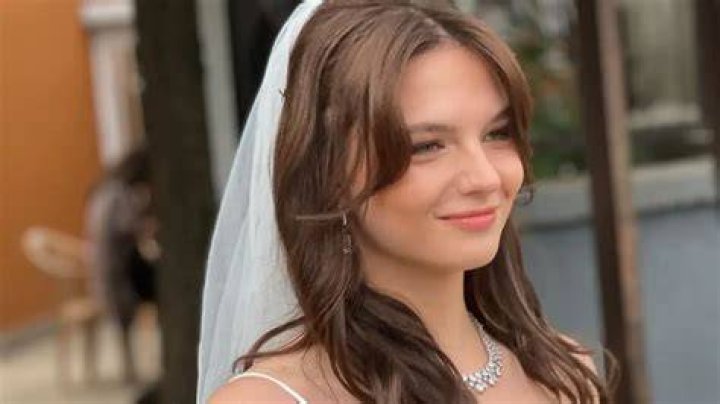 Nilsu Berfin Aktas Biography, Age, Height, Husband, Net Worth, Family